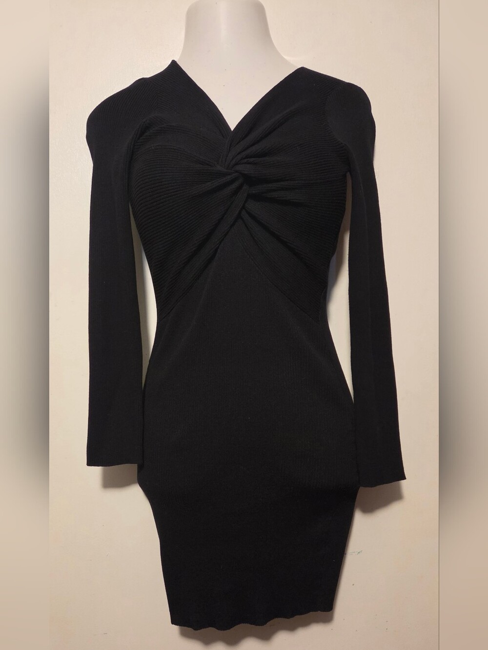 HYFVR Dress S Small Black Knot-Front Long Sleeve Bodycon Dress
